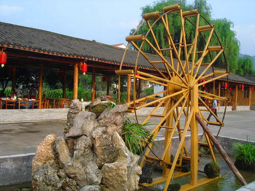 B線：張家界、天子山、寶峰湖（黃龍洞）休閑三日游