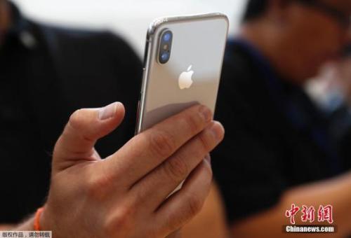日華媒：愛(ài)手機(jī)多于愛(ài)孩子？家長(zhǎng)應(yīng)設(shè)親子時(shí)間