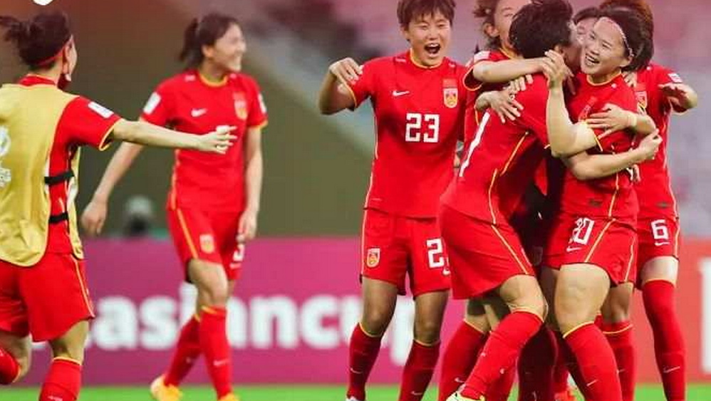時隔16年重回亞洲之巔 女足靠什么逆風翻盤？